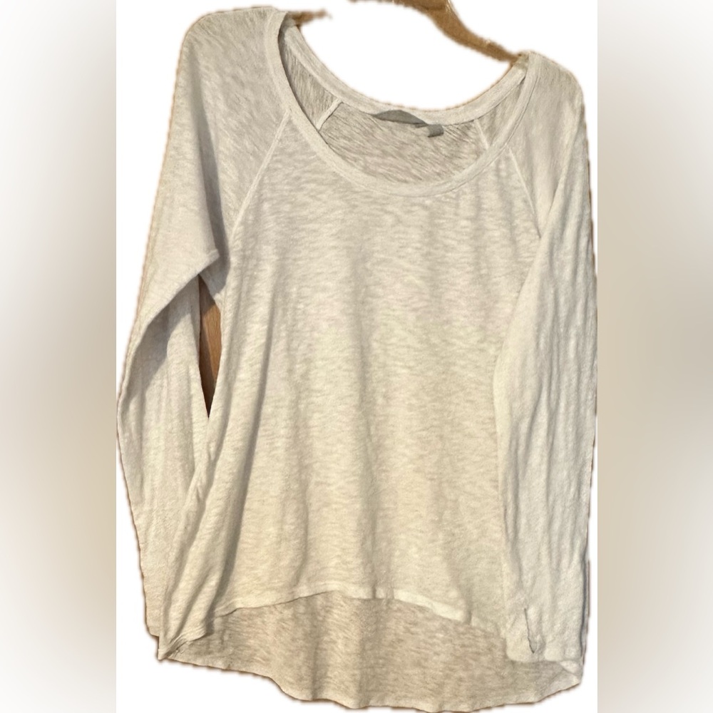 Athleta. White top 
Thumb holes , euc Large